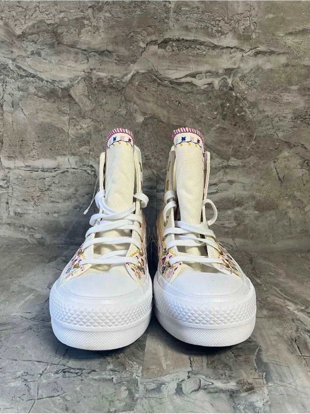 NEW Women CONVERSE Star Lift Embroidered Bohemian Floral  Sneakers